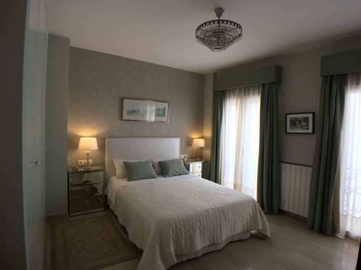 Guest House Europa 12 Seville Exterior photo